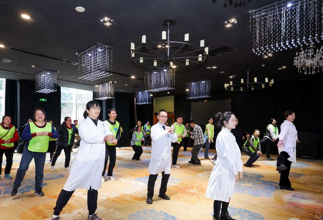 你减肥这件事儿 重庆各大医院“卷”起来了PG麻将胡了免费试玩模拟器健康微课｜为(图3)